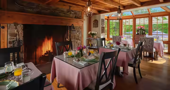Breakfast dining room at The Inn at Bowman's Hill