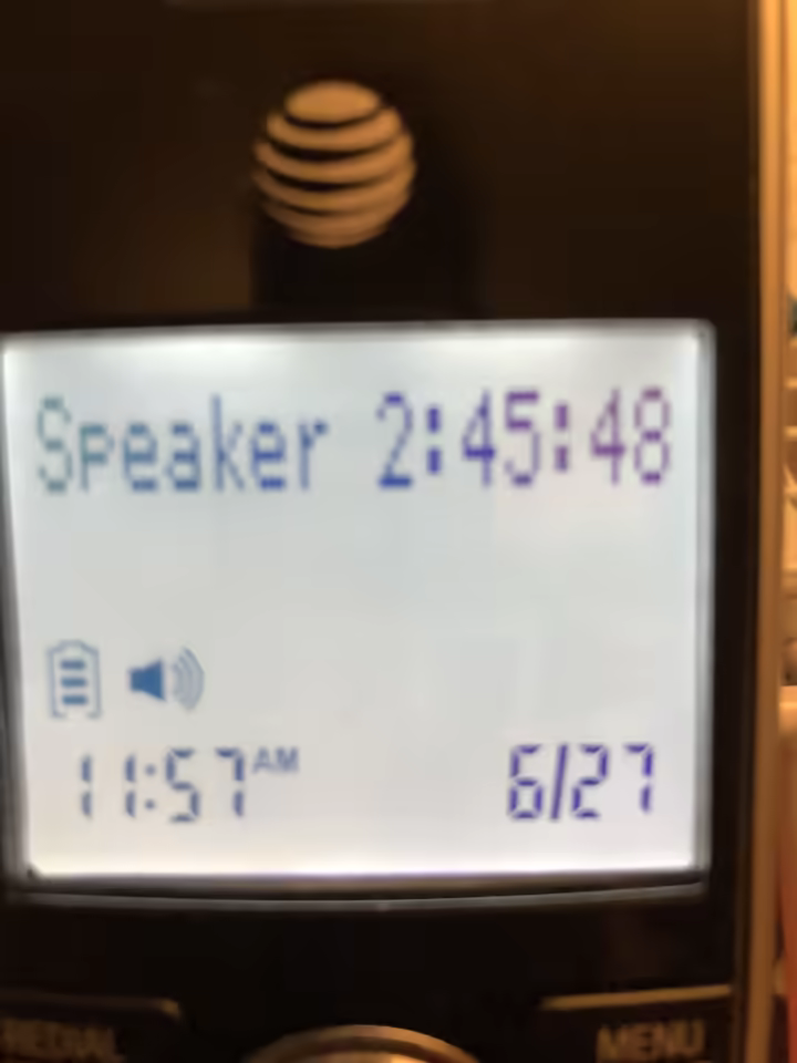 Speaker timer display showing a runtime of 2 hours, 45 minutes, and 48 seconds